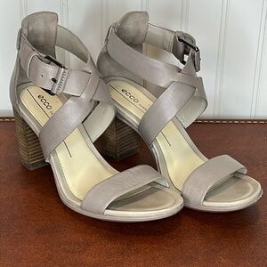 - Ecco Shape 65 Block Heel Sandal Size 7-7.5